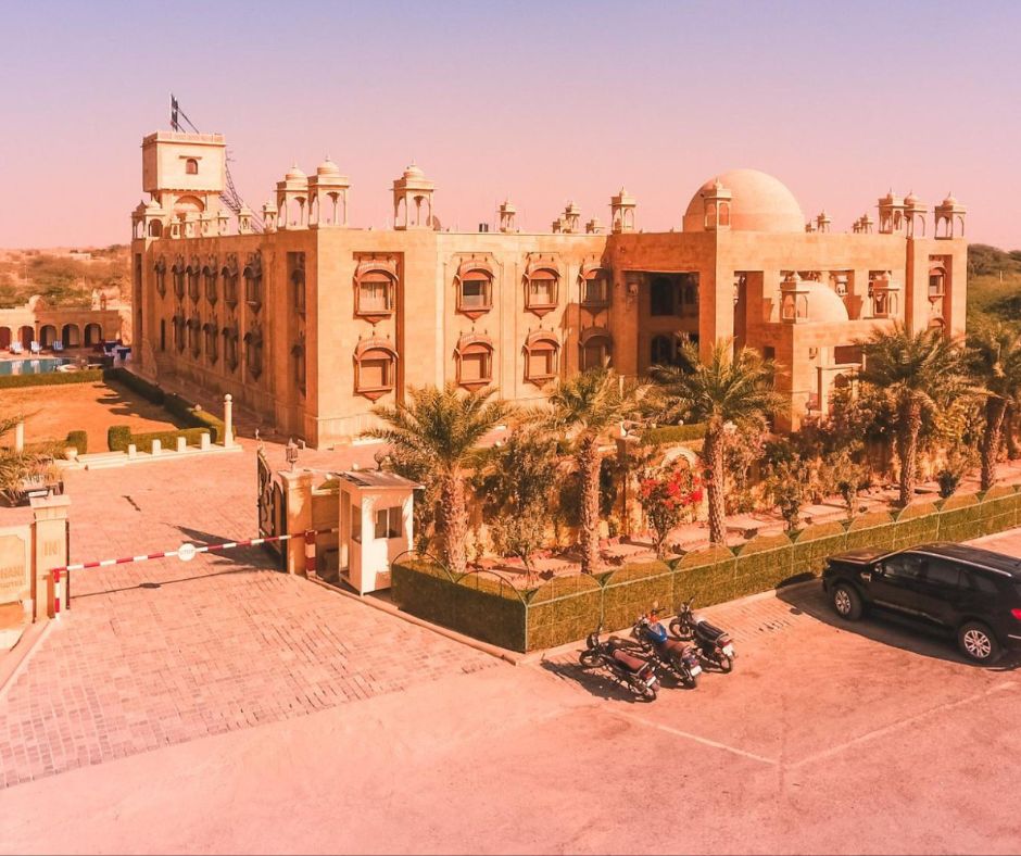 A Royal Architectural-Build