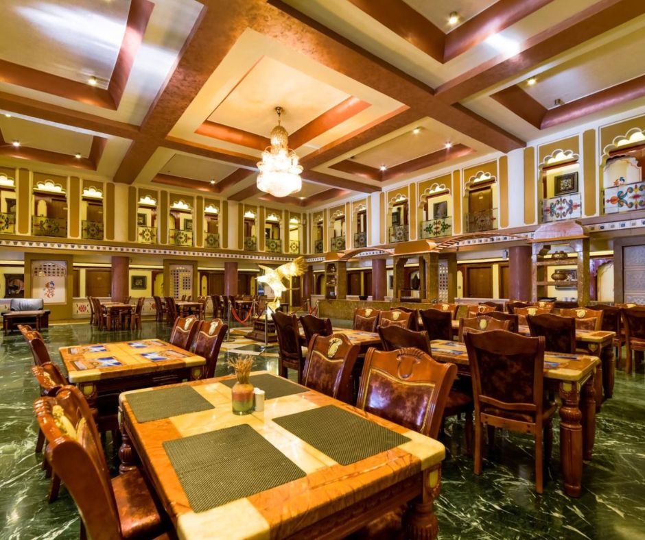 Royal-Dining-Experience
