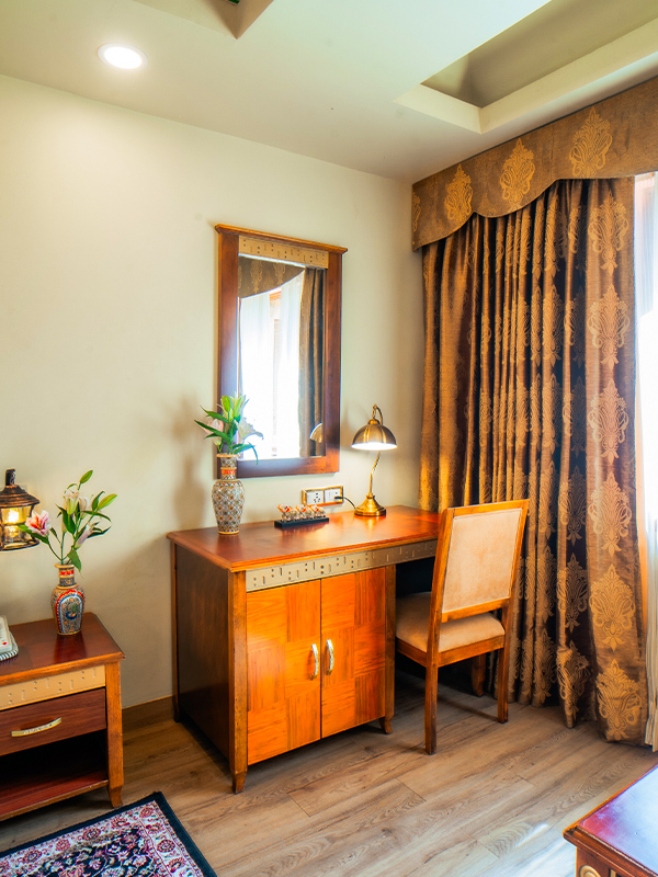 Royal Room 2