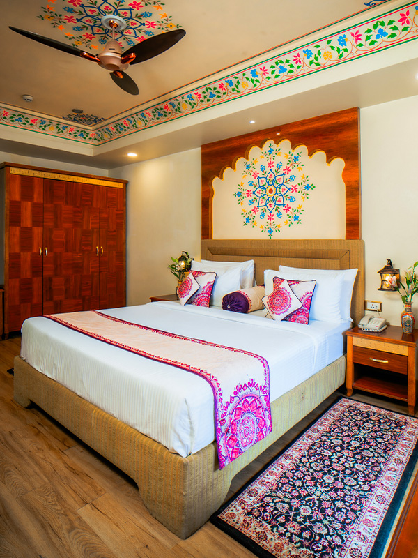 Royal Room 7