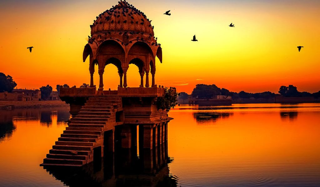 sunrise-in-gadisar-lake-jaisalmerrajasthanindia-ragini-epte