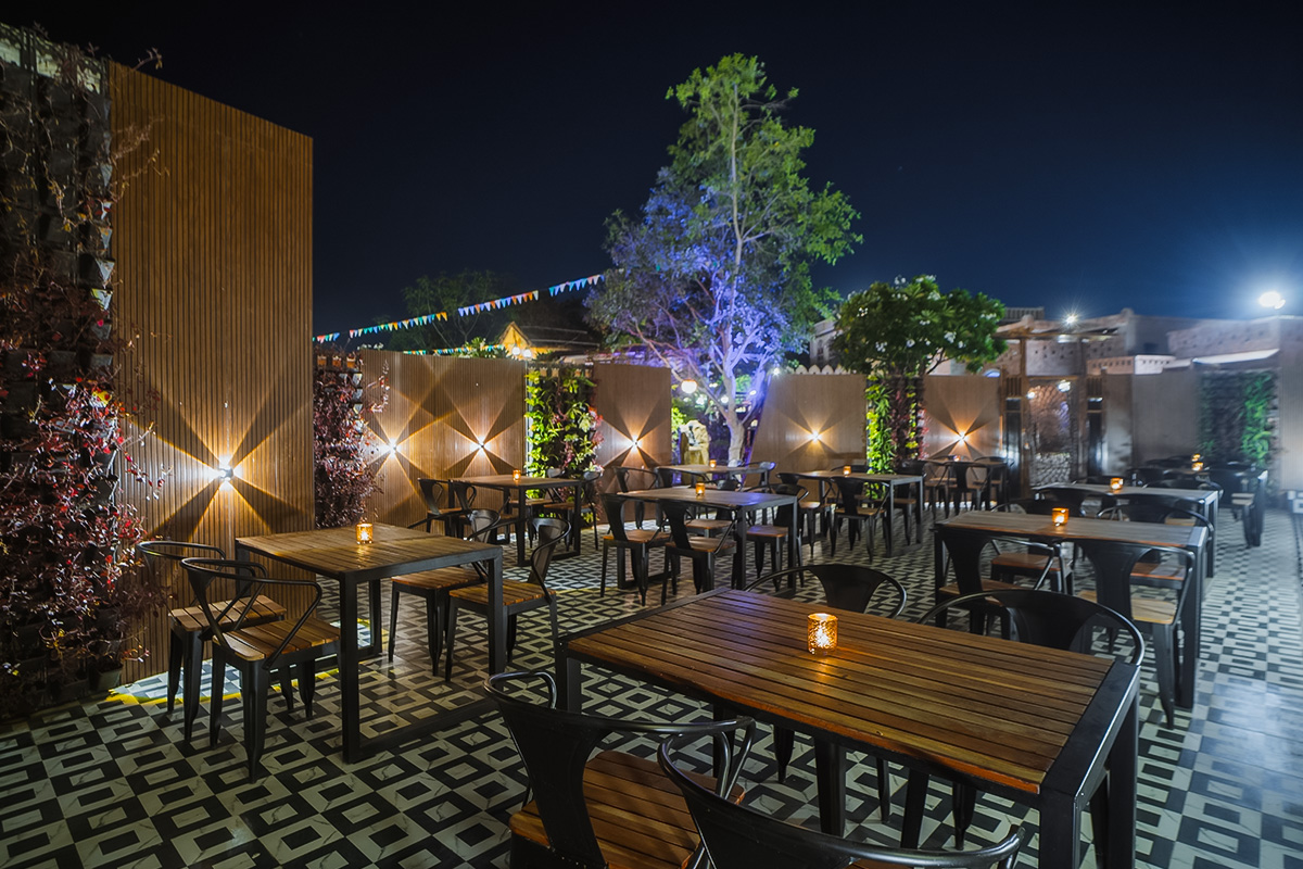 1 Multi-cuisine Restaurant - Cinnamon